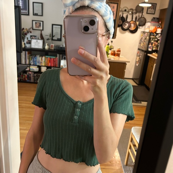Brandy Melville Tops - (3/$30) Brandy Melville green crop top XS